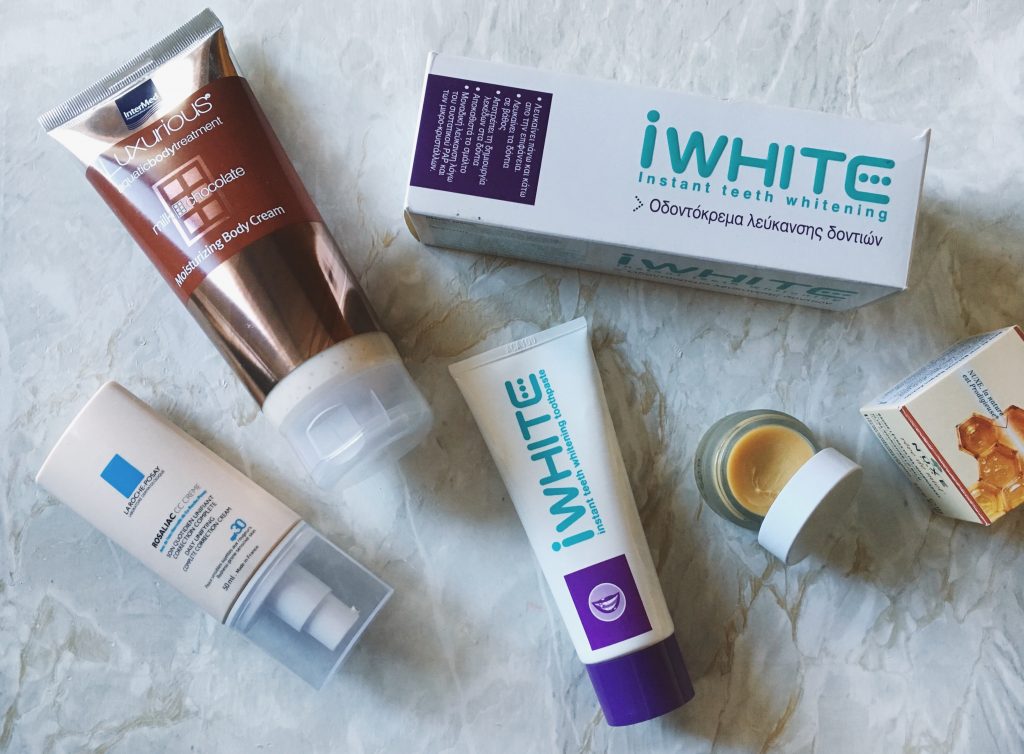 | Unboxing: Προϊόντα από το ηλεκτρονικό φαρμακείο oFarmakopoiosmou.gr | #Hx2com